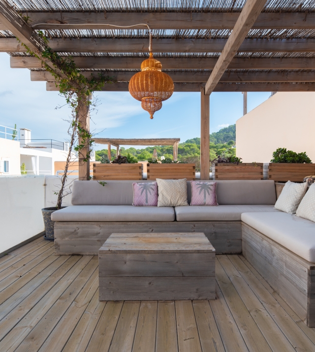 Resa estates Ibiza playa Cala Tarida for sale te koop upper lounge.jpg